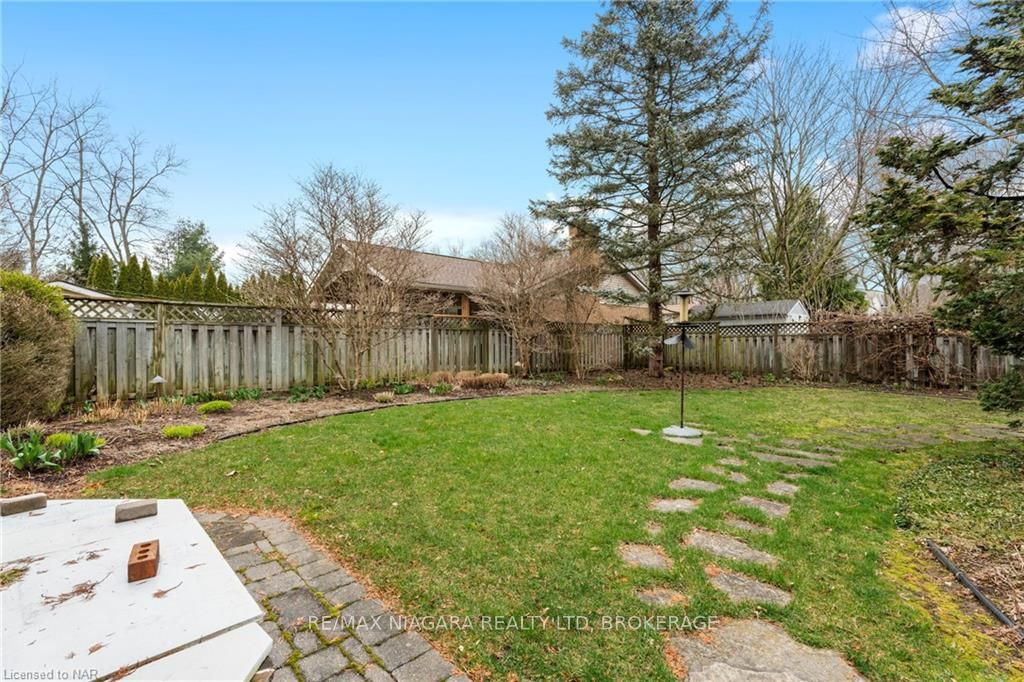 Photo 42 of 3 Townsend Circle, Pelham, Fonthill — HOMEH