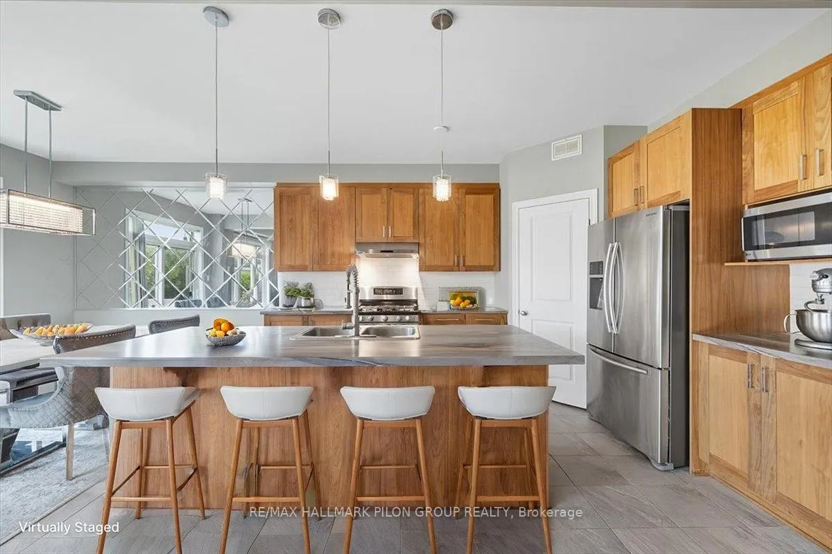 Photo 4 of 502 Strasbourg Street, Ottawa, Avalon West — HOMEH