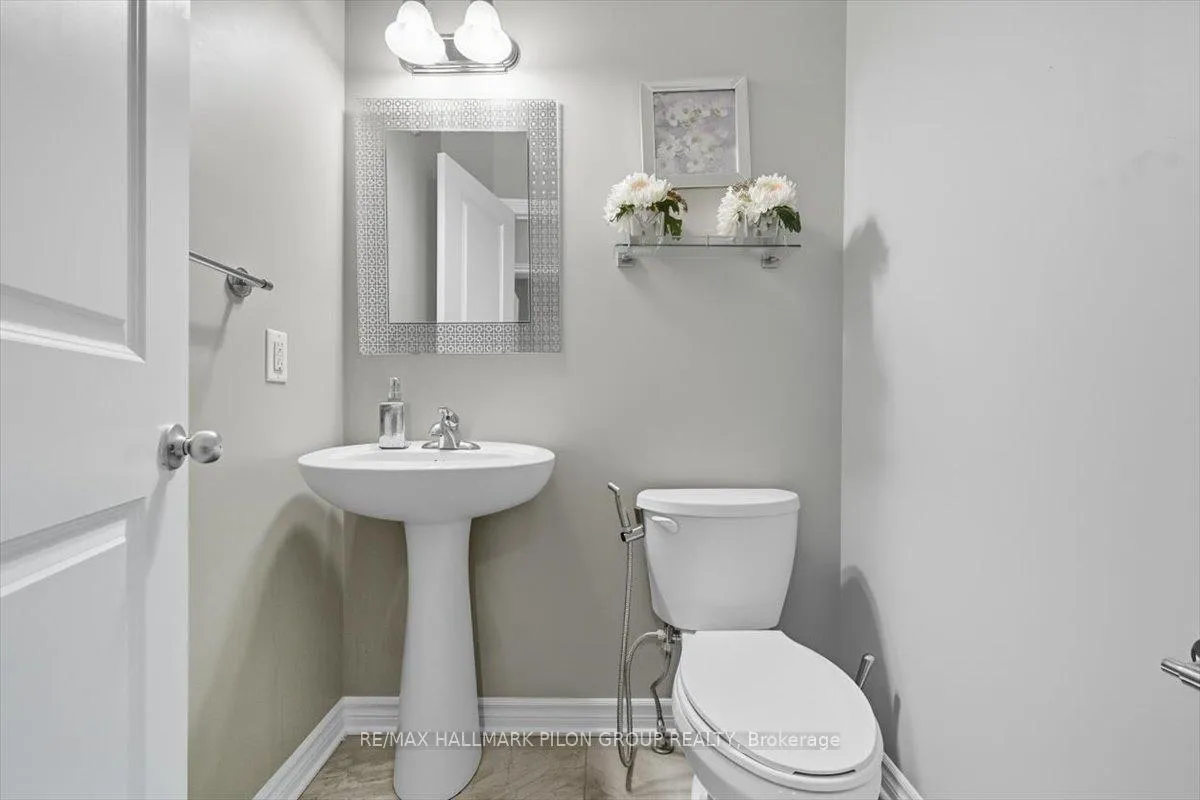 Photo 11 of 502 Strasbourg Street, Ottawa, Avalon West — HOMEH