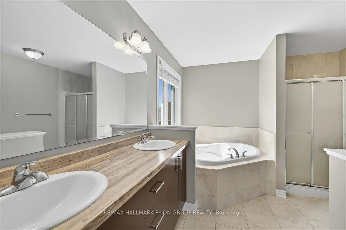 Photo 14 of 502 Strasbourg Street, Ottawa, Avalon West — HOMEH