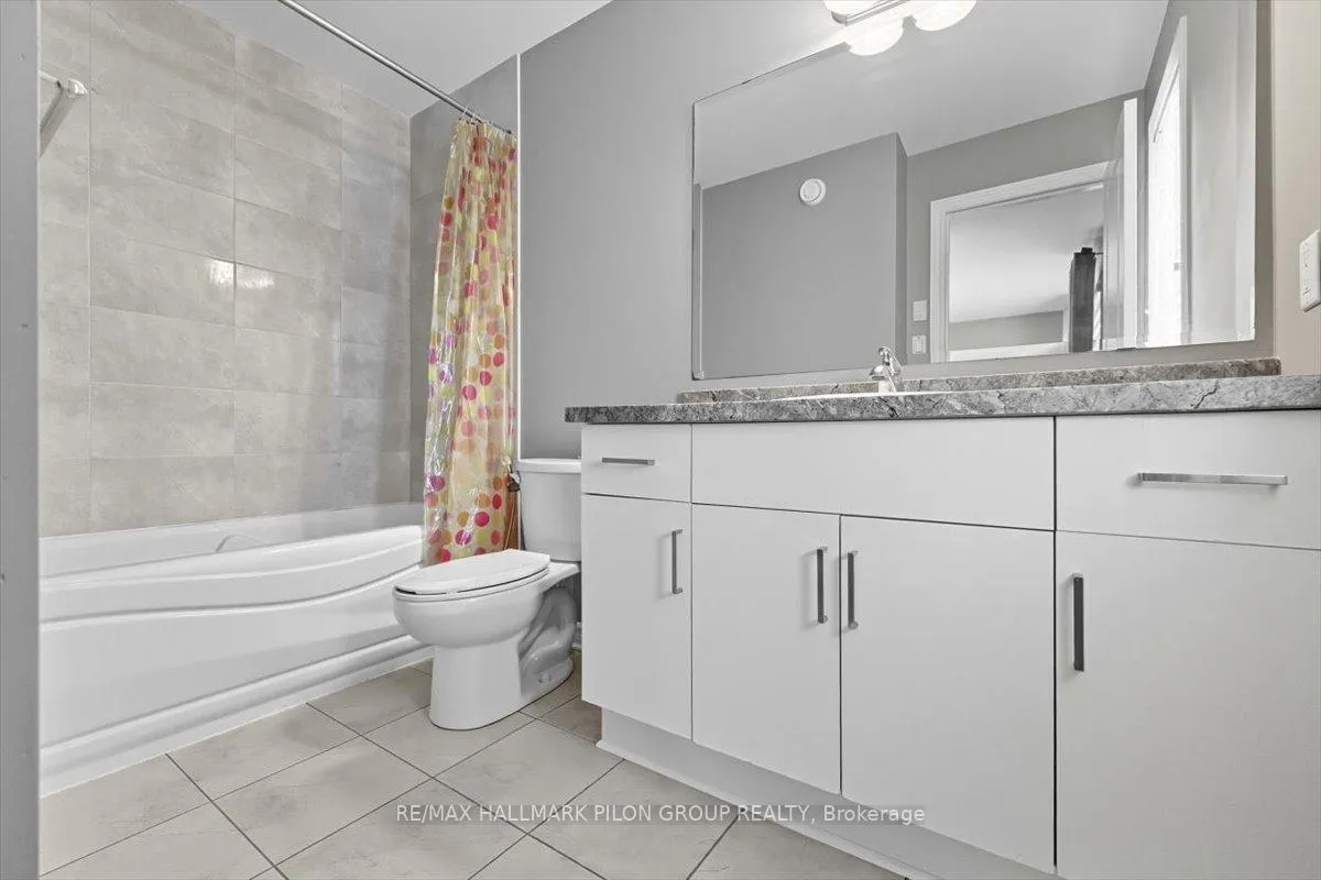 Photo 17 of 502 Strasbourg Street, Ottawa, Avalon West — HOMEH