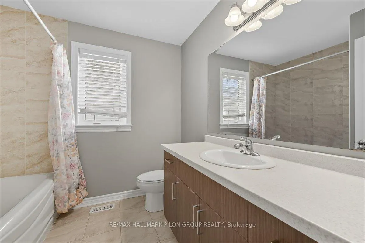 Photo 19 of 502 Strasbourg Street, Ottawa, Avalon West — HOMEH