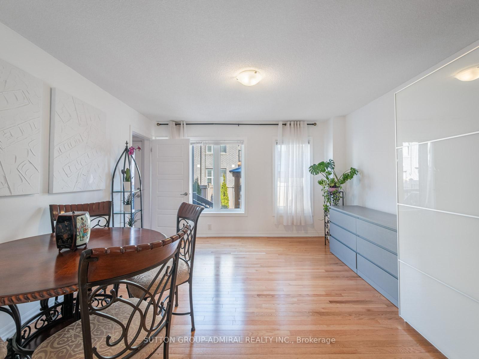 Photo 31 of 6 Vantage Loop, Newmarket, Woodland Hill — HOMEH