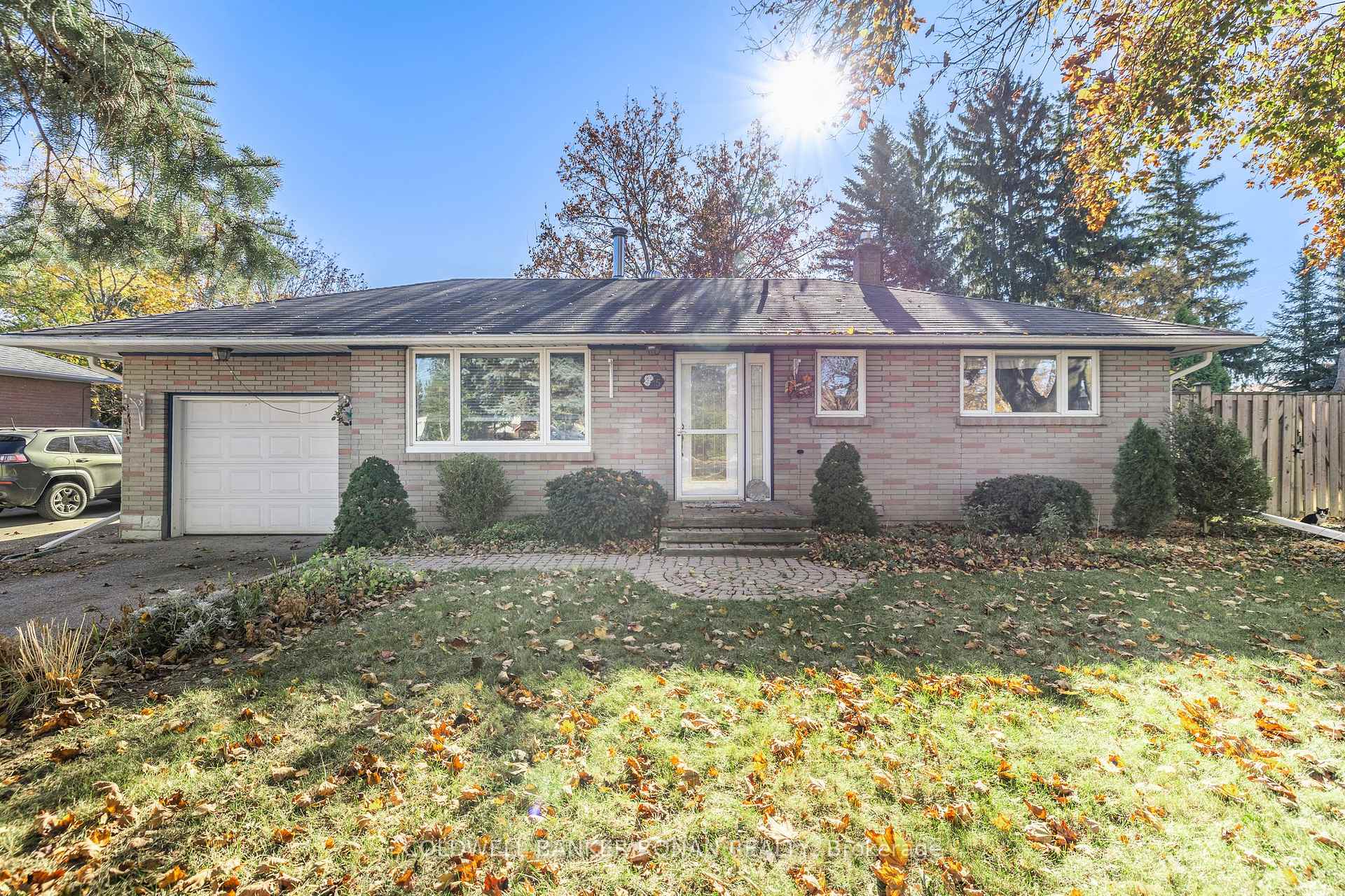 Photo 2 of 5 Richmond Street E, New Tecumseth, Tottenham — HOMEH