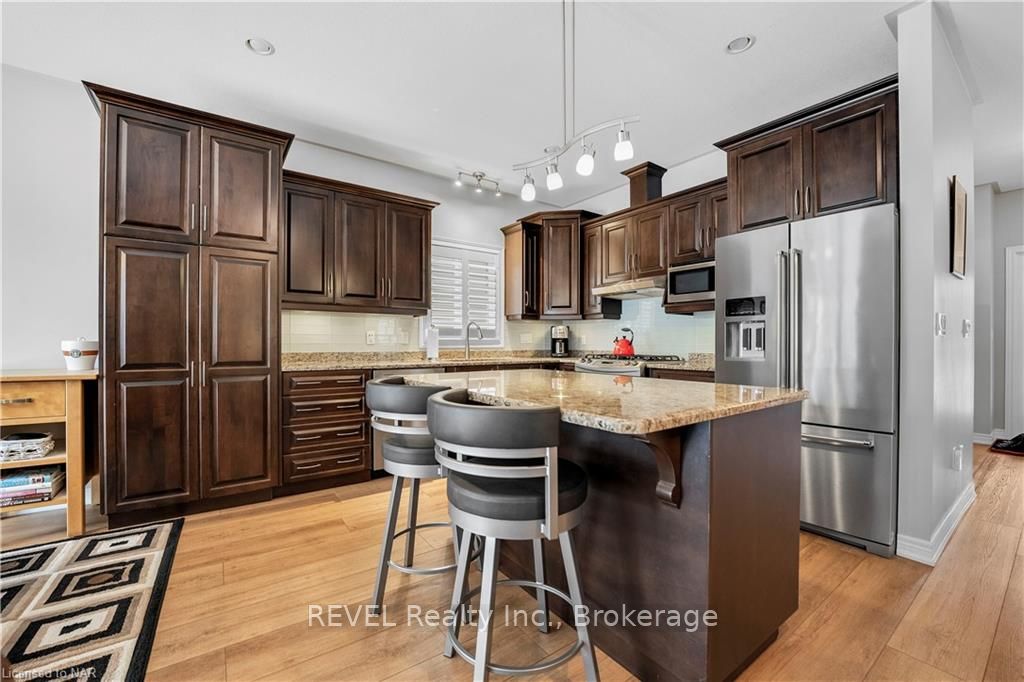 Photo 14 of 12 Cooper Court, Pelham, Fonthill — HOMEH