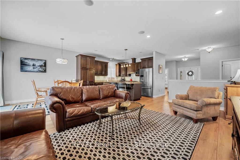 Photo 15 of 12 Cooper Court, Pelham, Fonthill — HOMEH