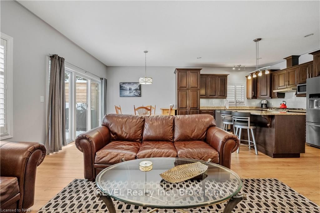 Photo 16 of 12 Cooper Court, Pelham, Fonthill — HOMEH