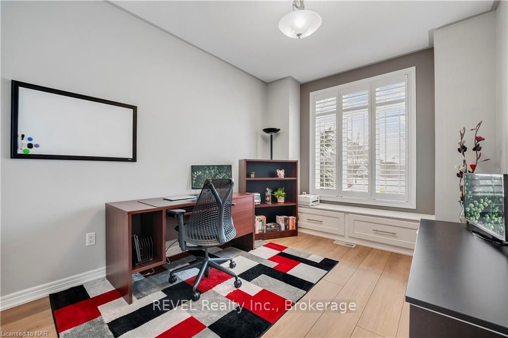 Photo 17 of 12 Cooper Court, Pelham, Fonthill — HOMEH