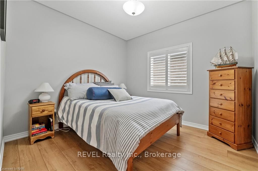 Photo 23 of 12 Cooper Court, Pelham, Fonthill — HOMEH