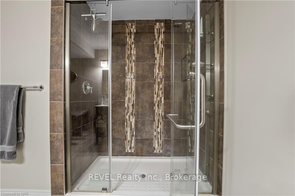 Photo 38 of 12 Cooper Court, Pelham, Fonthill — HOMEH