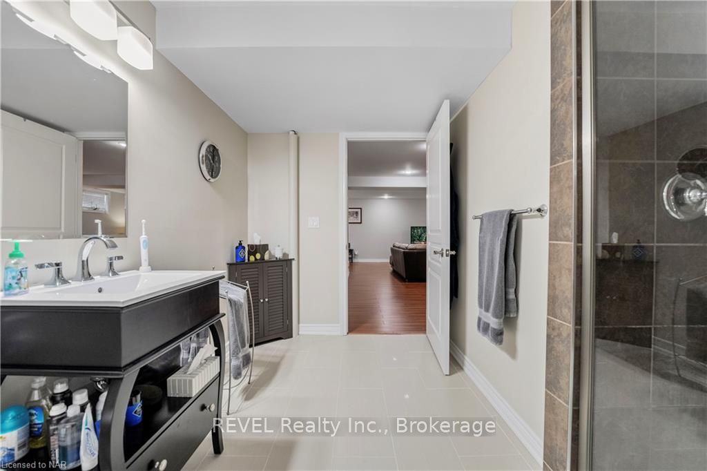 Photo 39 of 12 Cooper Court, Pelham, Fonthill — HOMEH