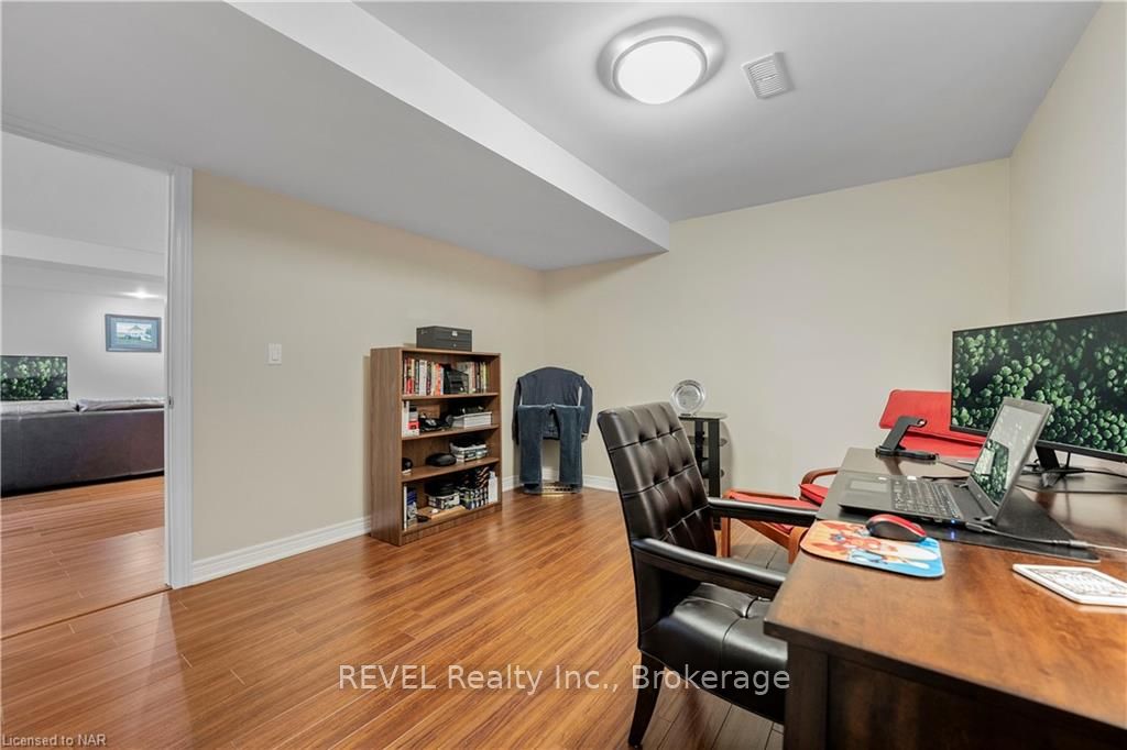 Photo 42 of 12 Cooper Court, Pelham, Fonthill — HOMEH
