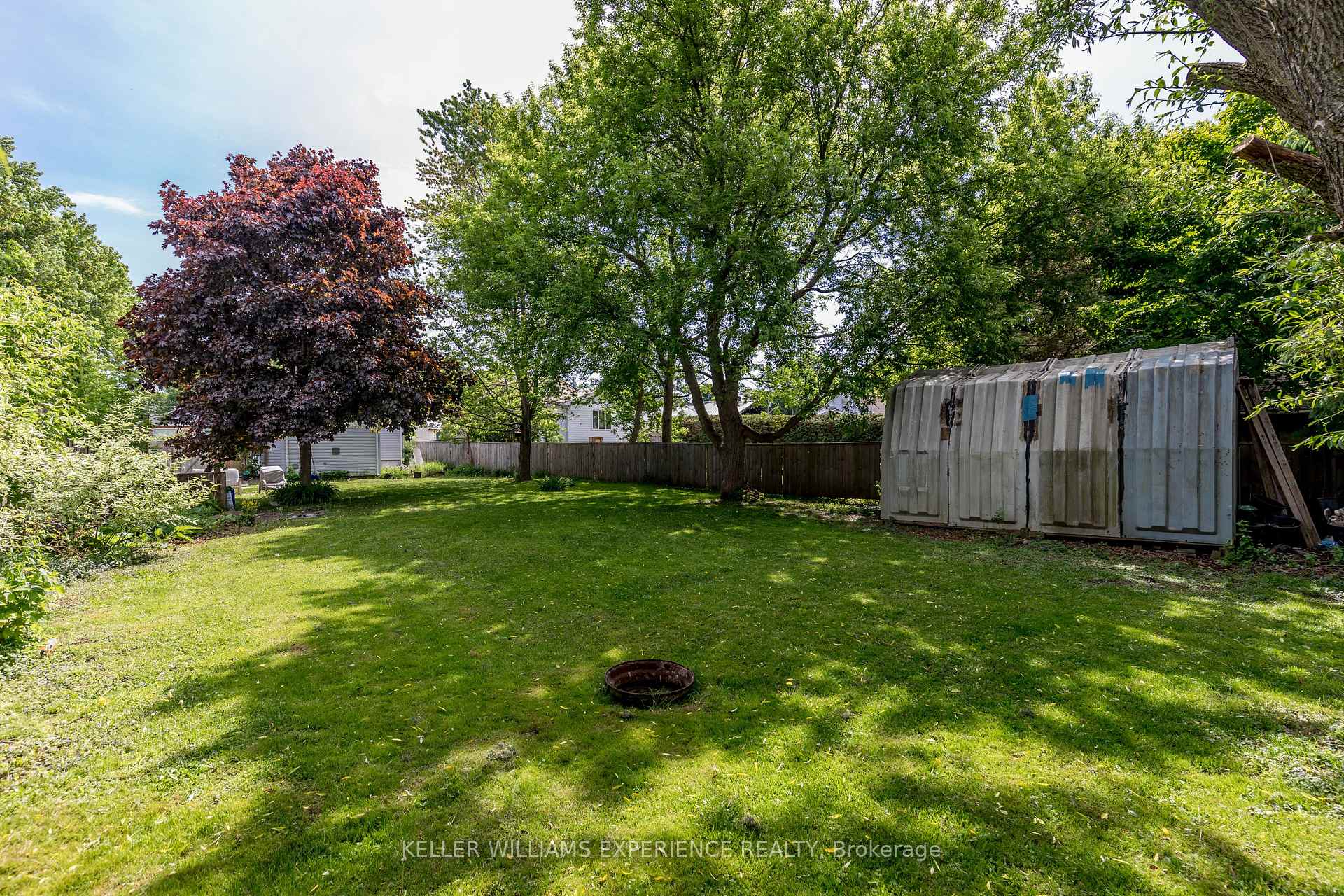 Photo 41 of 417 High Street, Orillia — HOMEH