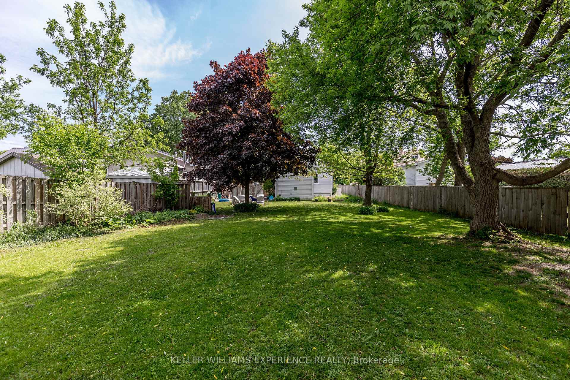 Photo 42 of 417 High Street, Orillia — HOMEH