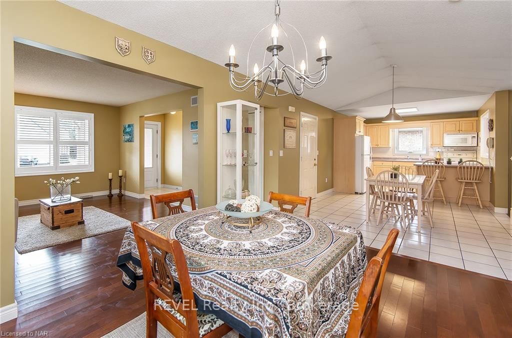 Photo 6 of 307 Beckett Cr, Pelham, Fonthill — HOMEH