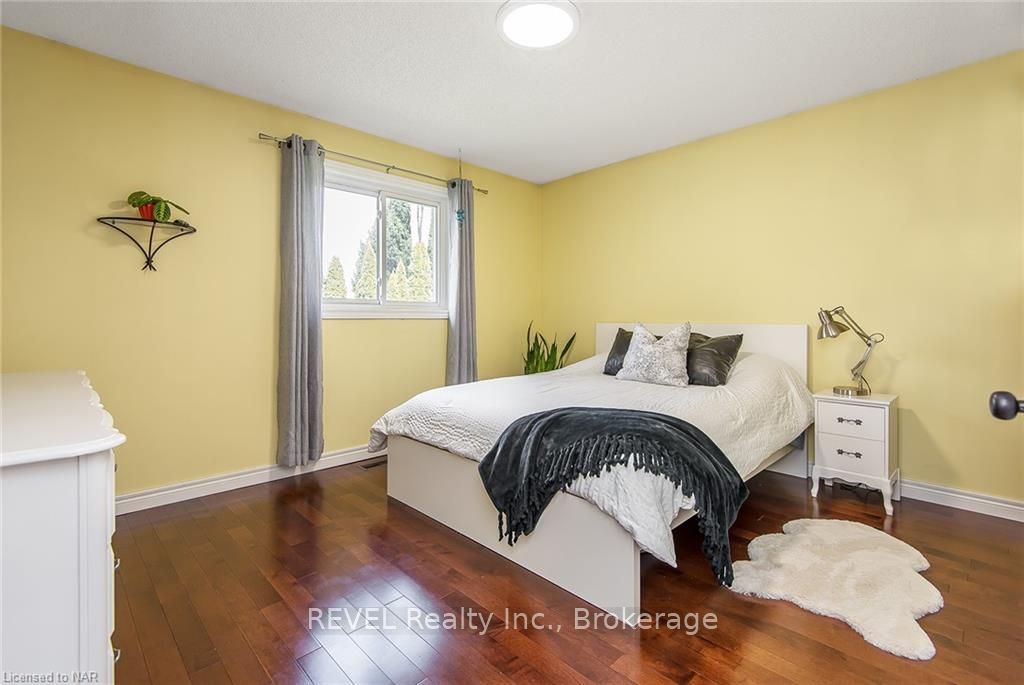 Photo 12 of 307 Beckett Cr, Pelham, Fonthill — HOMEH