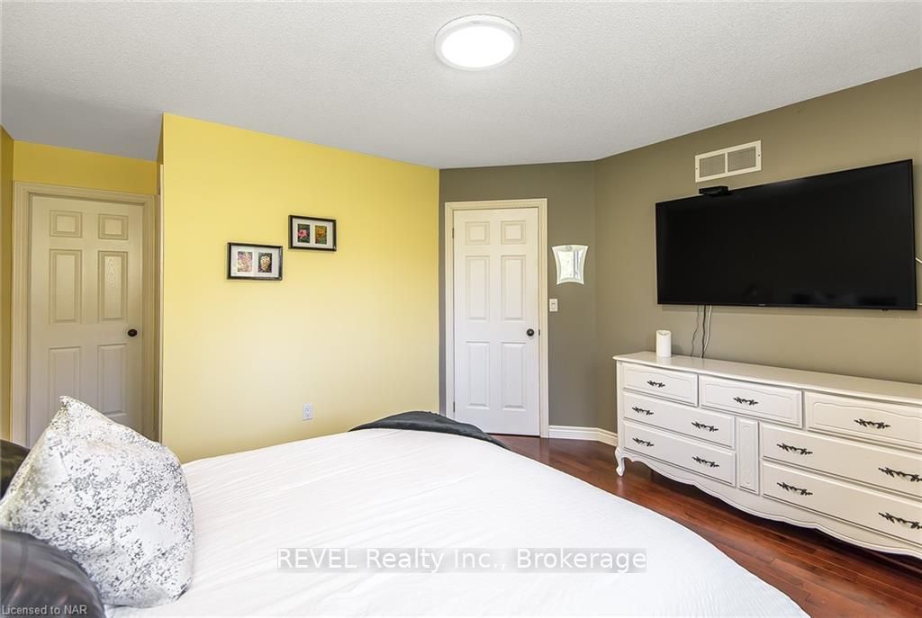 Photo 13 of 307 Beckett Cr, Pelham, Fonthill — HOMEH