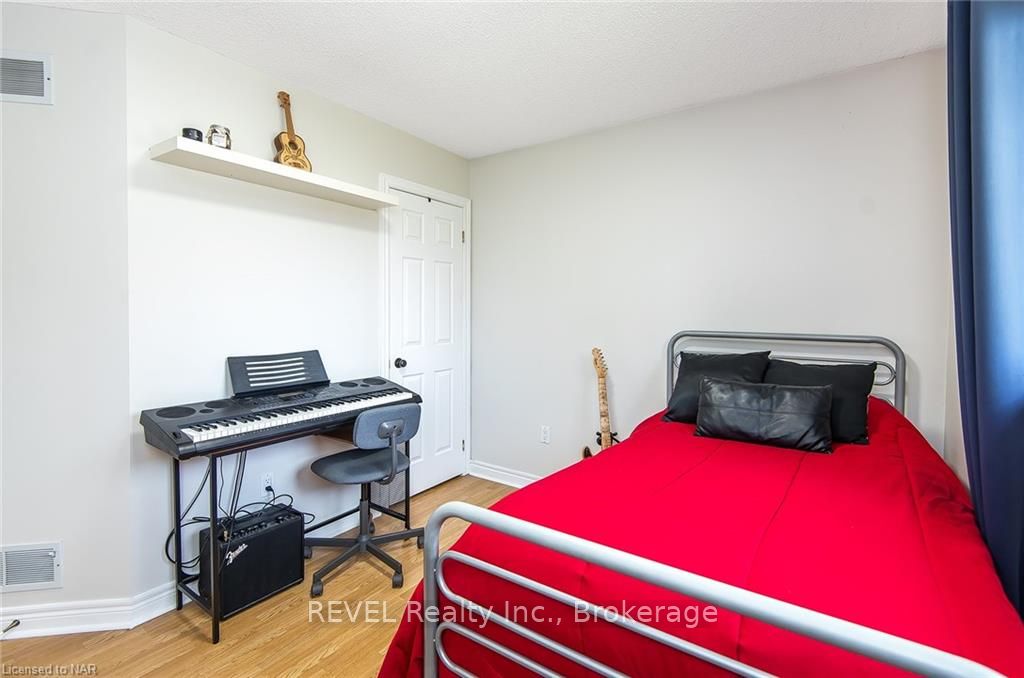 Photo 15 of 307 Beckett Cr, Pelham, Fonthill — HOMEH