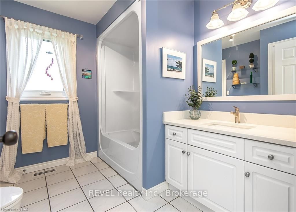 Photo 17 of 307 Beckett Cr, Pelham, Fonthill — HOMEH