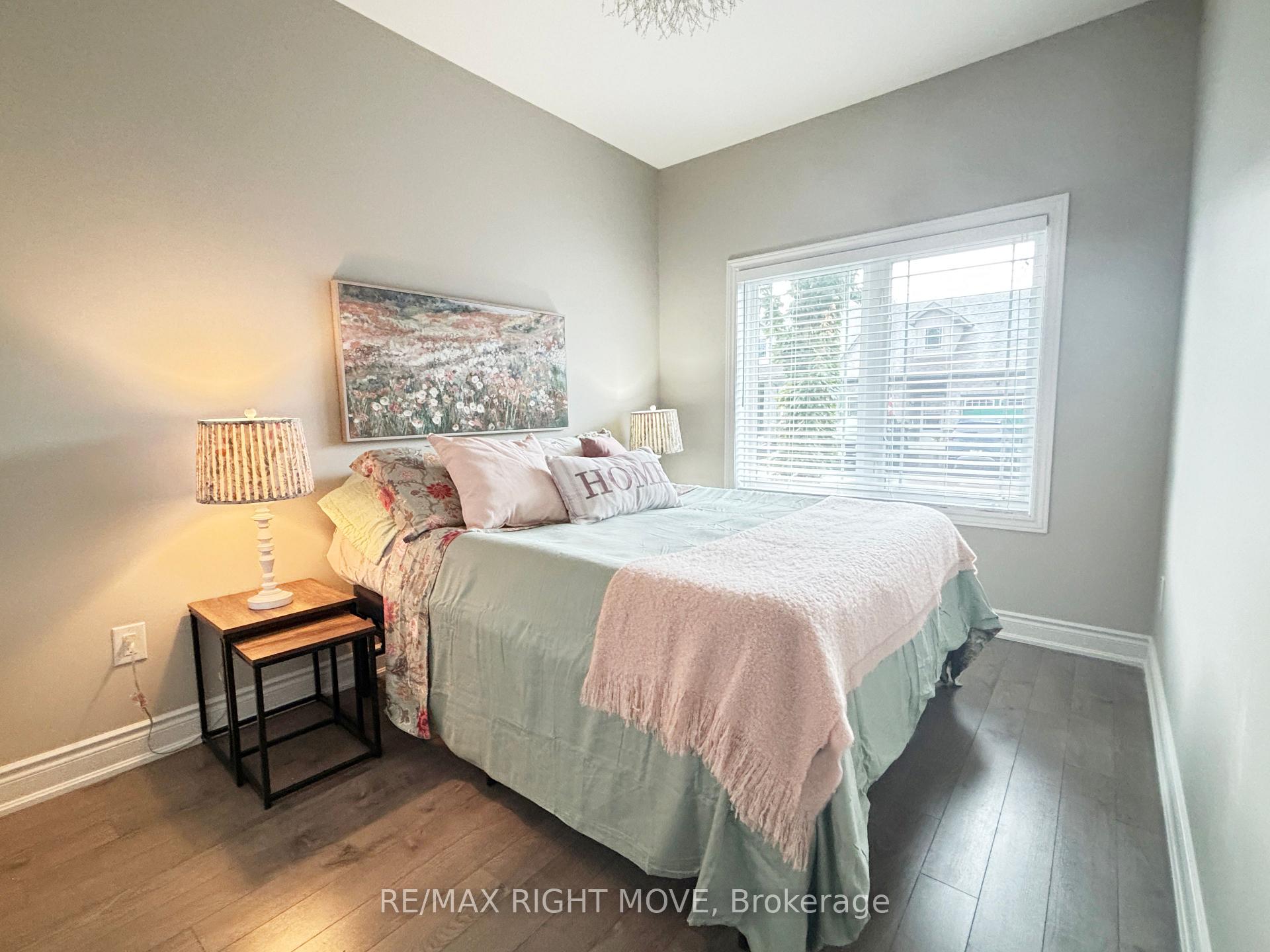 Photo 3 of 198 Lucy Lane, Orillia — HOMEH