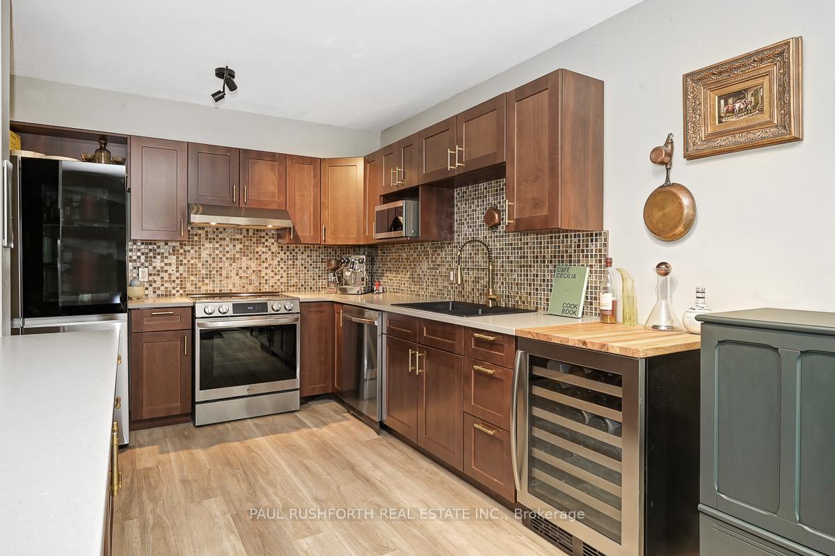 Photo 10 of 1138 Falconcrest Court, Ottawa, Chatelaine Village — HOMEH