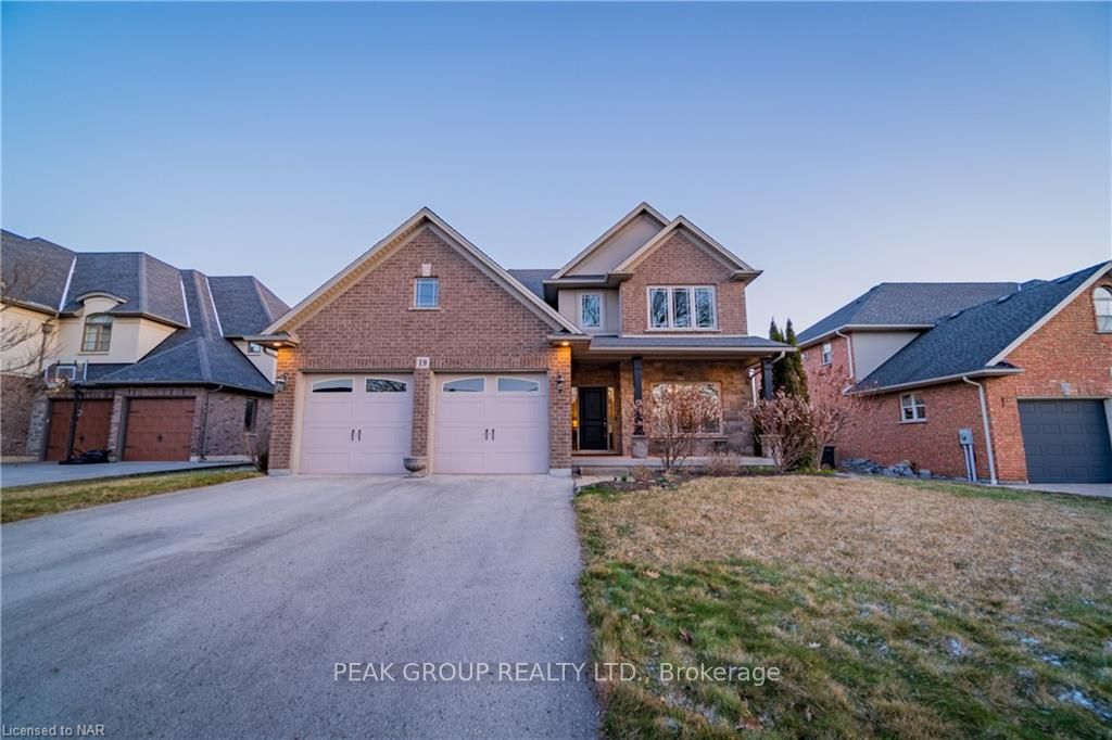 Photo 1 of 19 Merritt Road, Pelham, Fonthill — HOMEH