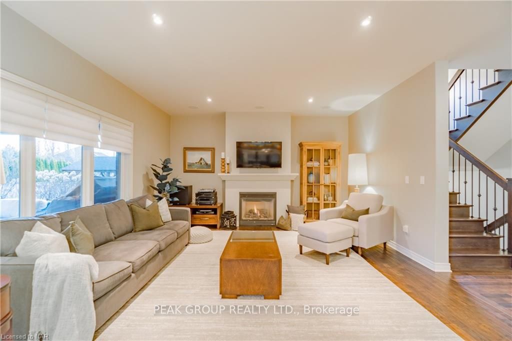 Photo 9 of 19 Merritt Road, Pelham, Fonthill — HOMEH