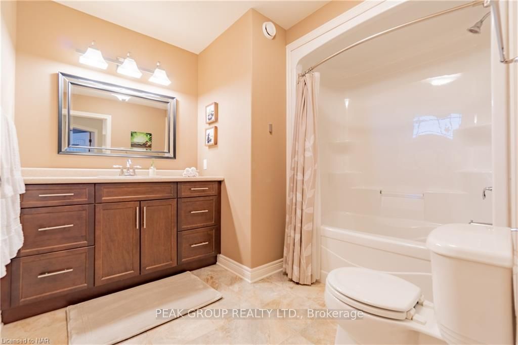 Photo 24 of 19 Merritt Road, Pelham, Fonthill — HOMEH