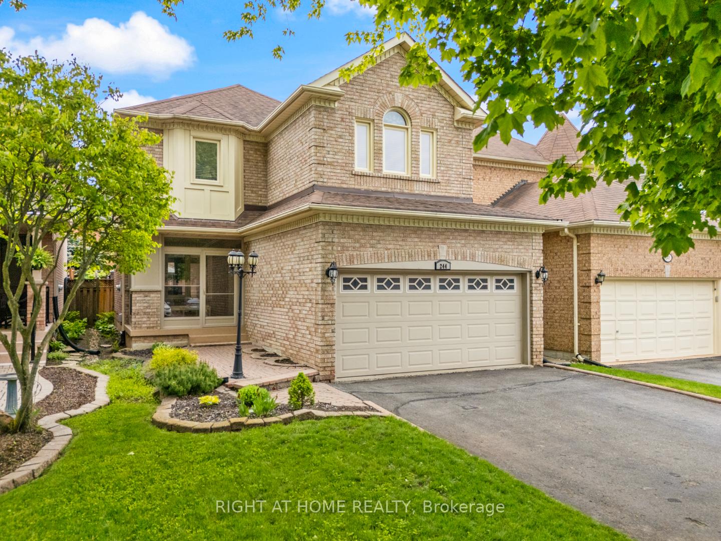 Photo 1 of 244 Rushbrook Drive, Newmarket, Summerhill Estates — HOMEH