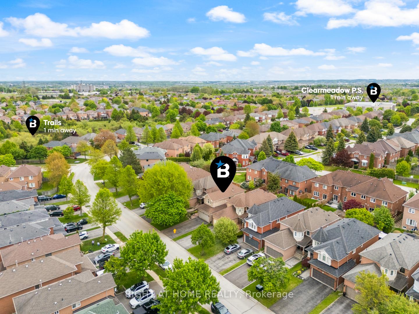 Photo 3 of 244 Rushbrook Drive, Newmarket, Summerhill Estates — HOMEH