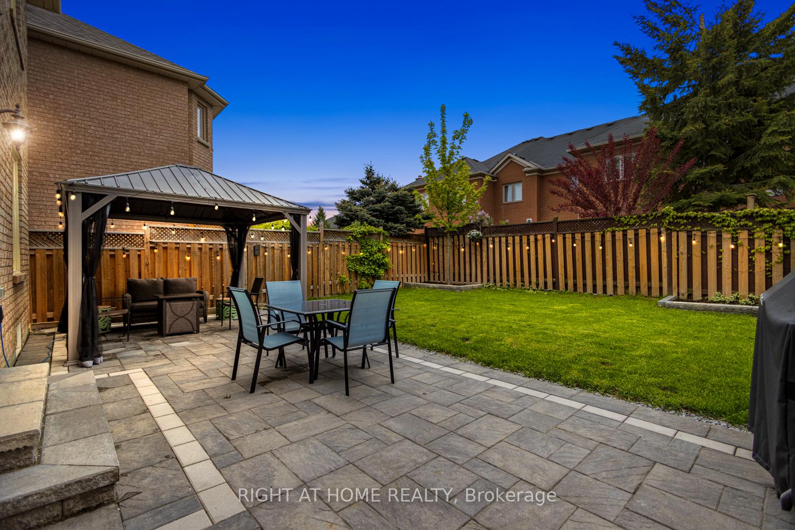 Photo 6 of 244 Rushbrook Drive, Newmarket, Summerhill Estates — HOMEH