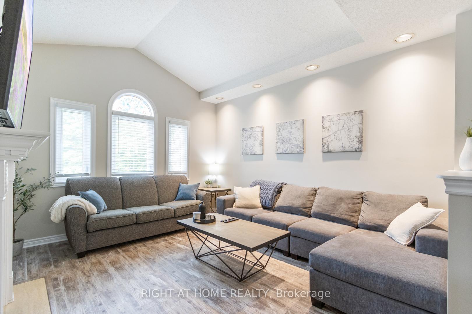 Photo 28 of 244 Rushbrook Drive, Newmarket, Summerhill Estates — HOMEH
