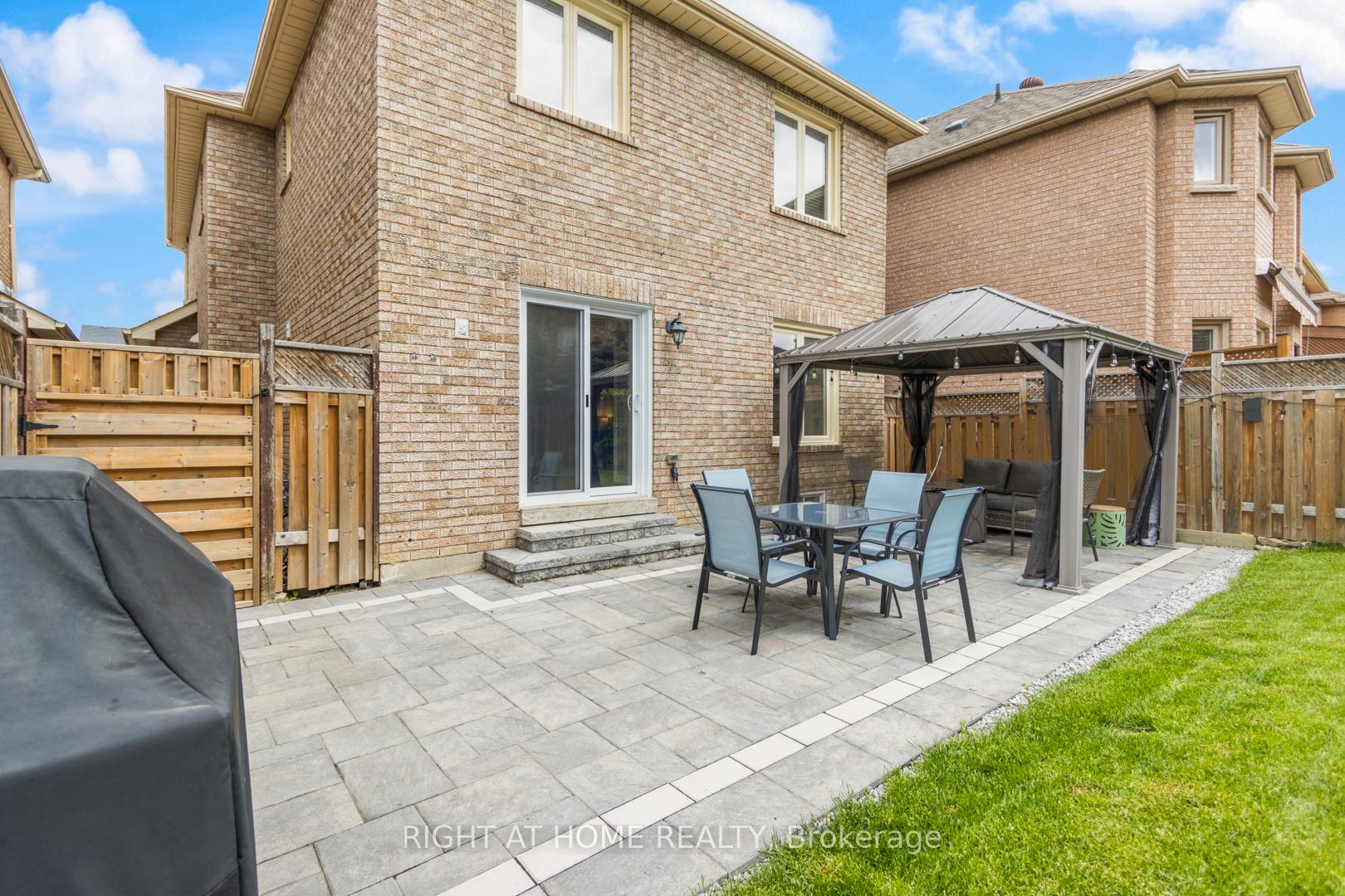 Photo 43 of 244 Rushbrook Drive, Newmarket, Summerhill Estates — HOMEH