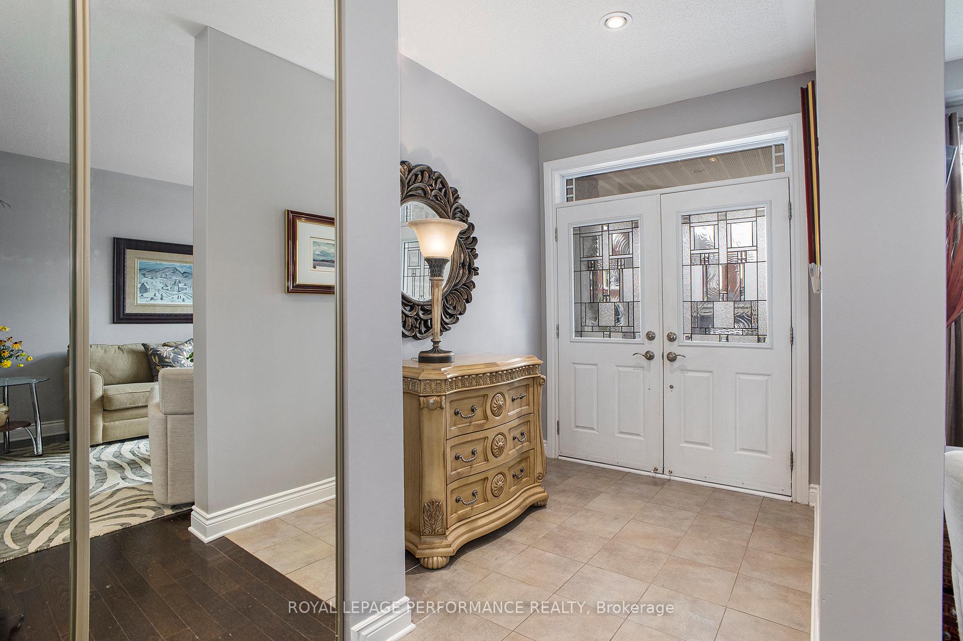 Photo 4 of 450 Frank Cauley Way, Ottawa, Avalon East — HOMEH