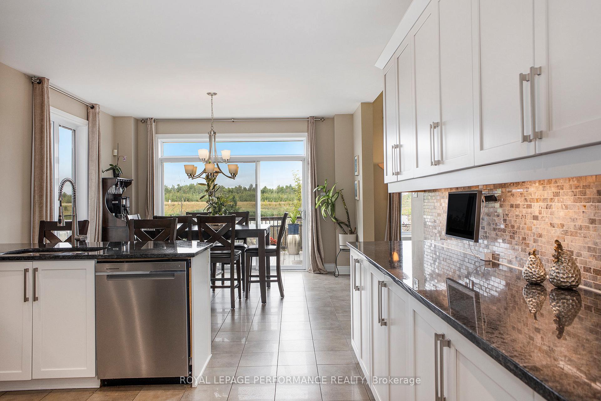 Photo 15 of 450 Frank Cauley Way, Ottawa, Avalon East — HOMEH