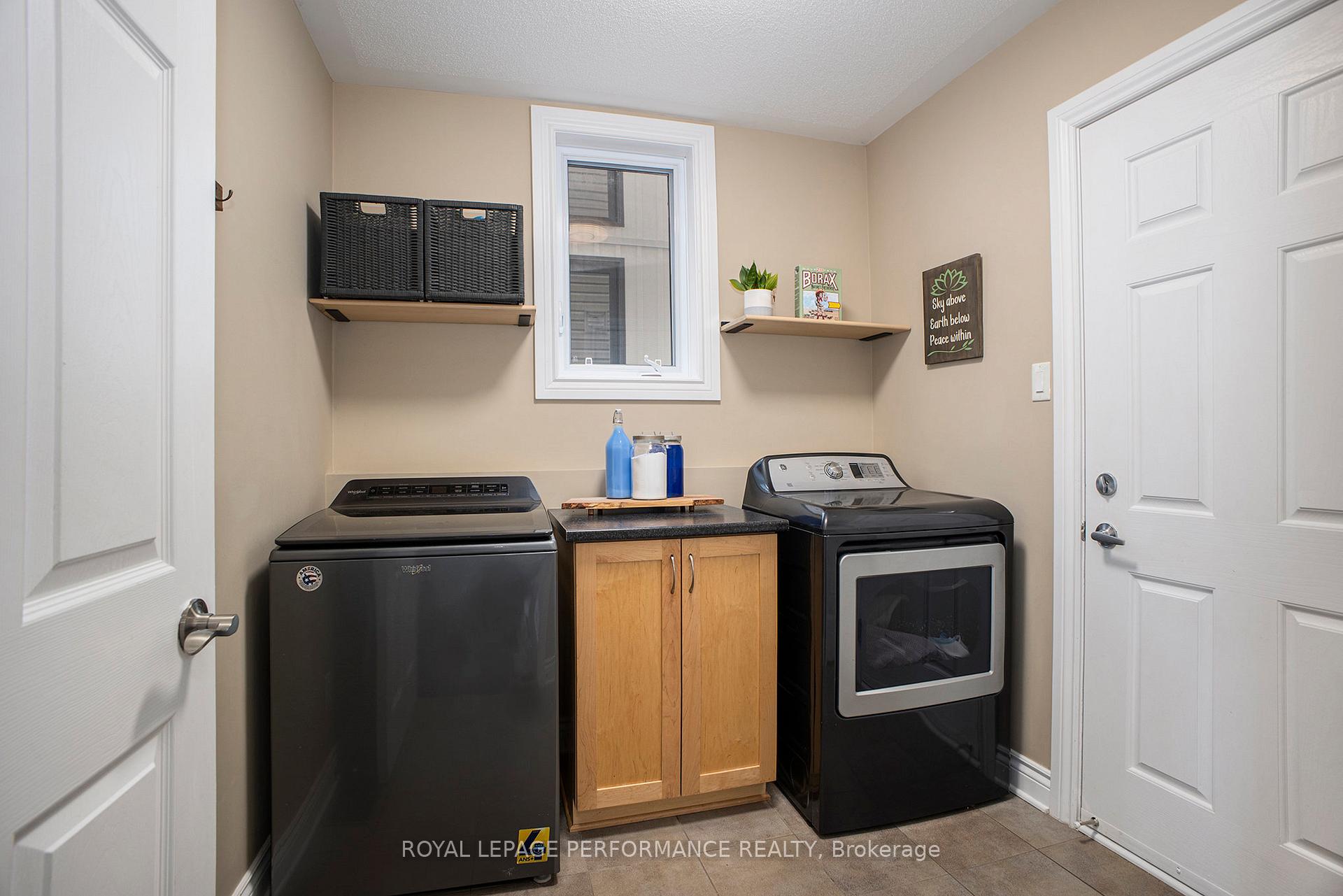 Photo 18 of 450 Frank Cauley Way, Ottawa, Avalon East — HOMEH