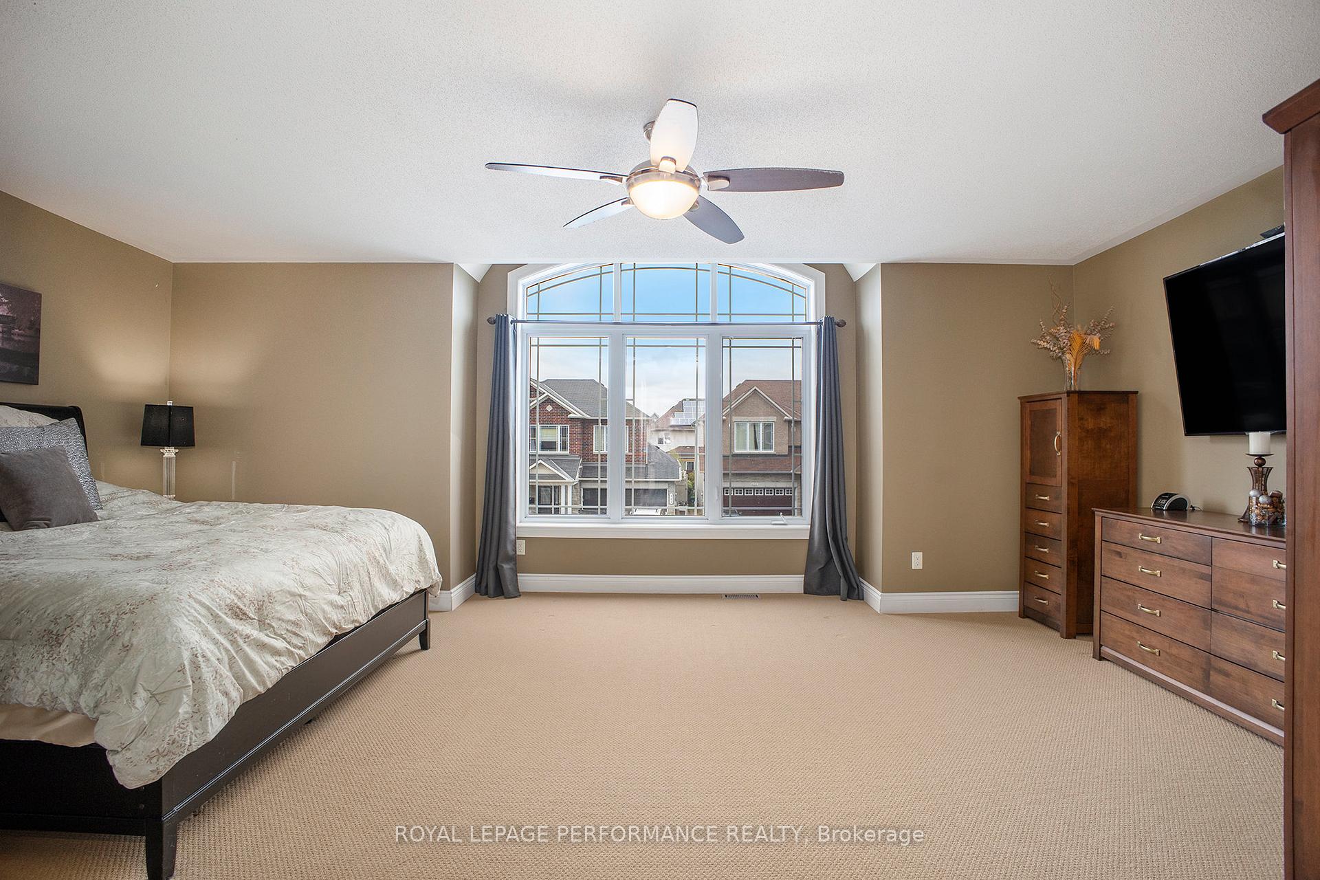 Photo 24 of 450 Frank Cauley Way, Ottawa, Avalon East — HOMEH