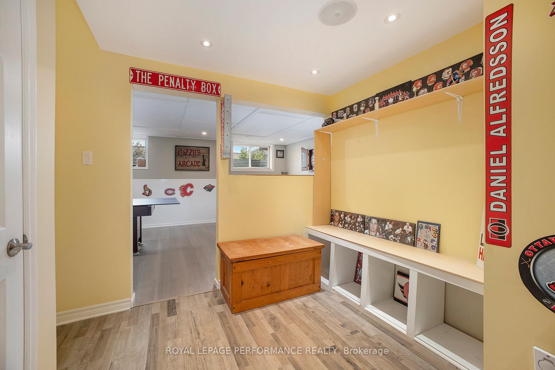 Photo 33 of 450 Frank Cauley Way, Ottawa, Avalon East — HOMEH