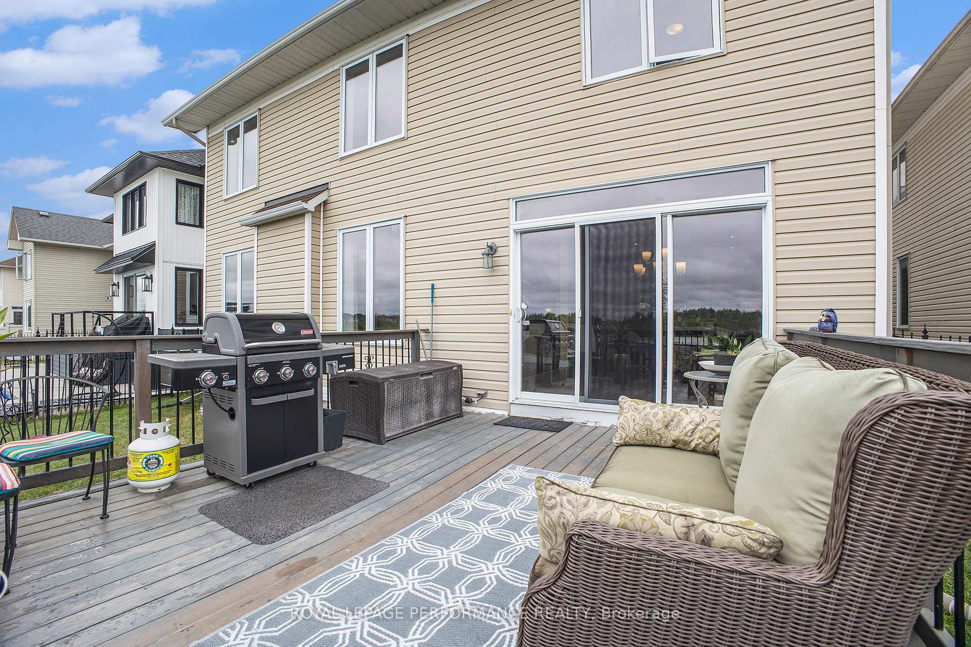 Photo 40 of 450 Frank Cauley Way, Ottawa, Avalon East — HOMEH