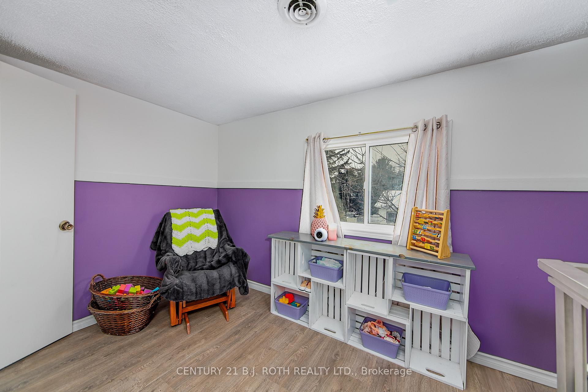 Photo 24 of 1 Lakeview Avenue, Orillia — HOMEH