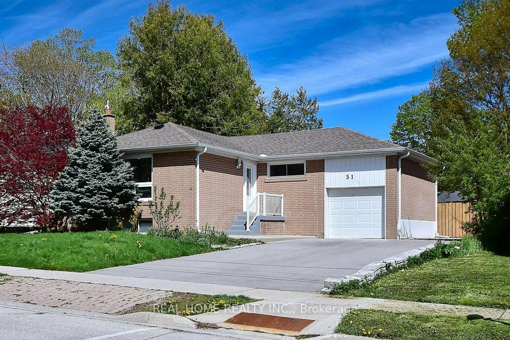 Photo 1 of 51 Gladman Avenue, Newmarket, Central Newmarket — HOMEH