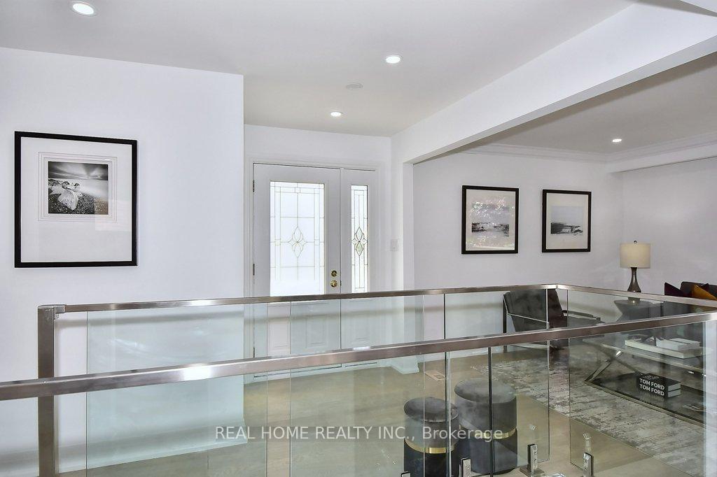 Photo 3 of 51 Gladman Avenue, Newmarket, Central Newmarket — HOMEH