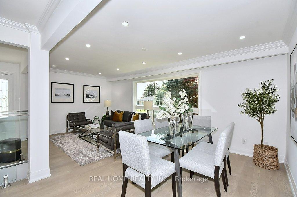 Photo 7 of 51 Gladman Avenue, Newmarket, Central Newmarket — HOMEH