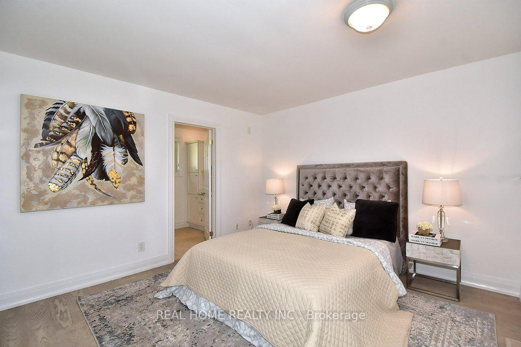 Photo 14 of 51 Gladman Avenue, Newmarket, Central Newmarket — HOMEH