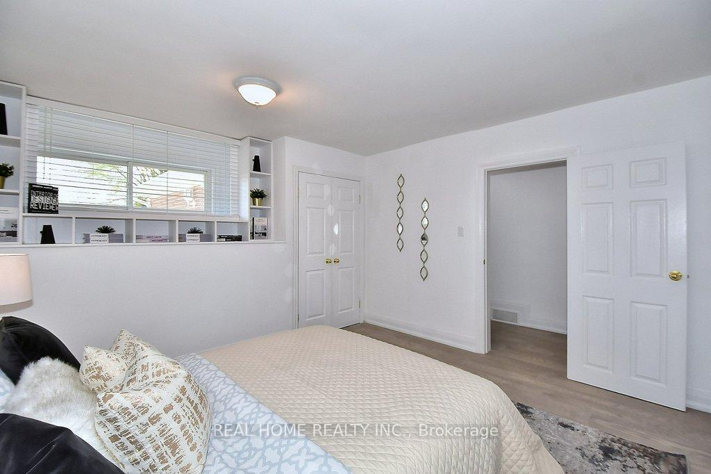 Photo 15 of 51 Gladman Avenue, Newmarket, Central Newmarket — HOMEH