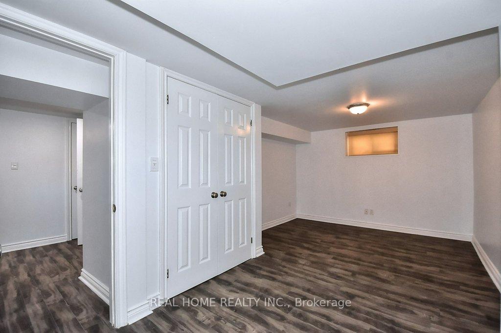 Photo 30 of 51 Gladman Avenue, Newmarket, Central Newmarket — HOMEH