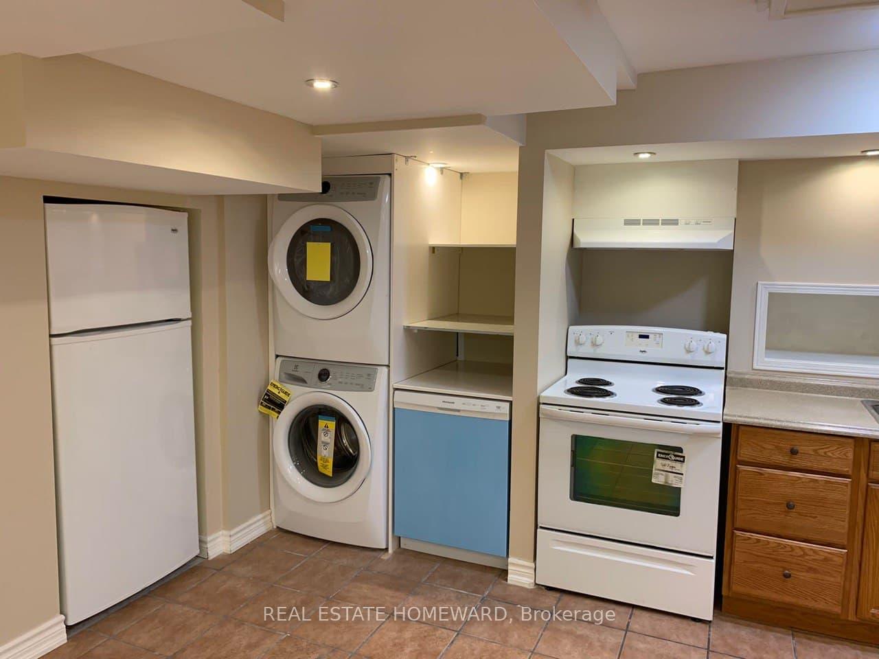 Photo 2 of Unit Lower, 669 Foxcroft Boulevard, Newmarket, Stonehaven-Wyndham — HOMEH