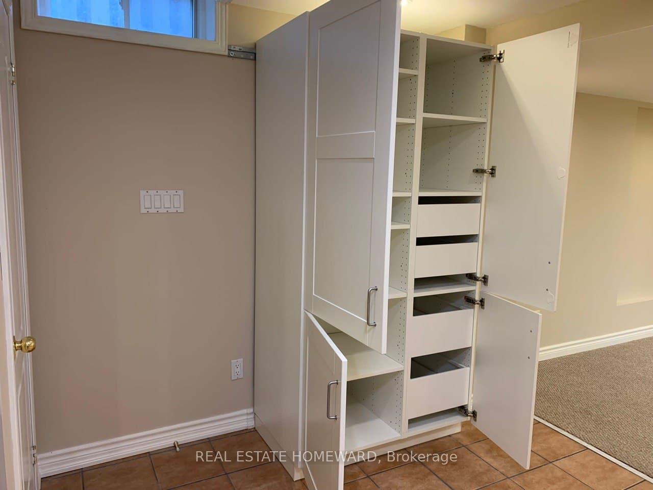 Photo 3 of Unit Lower, 669 Foxcroft Boulevard, Newmarket, Stonehaven-Wyndham — HOMEH