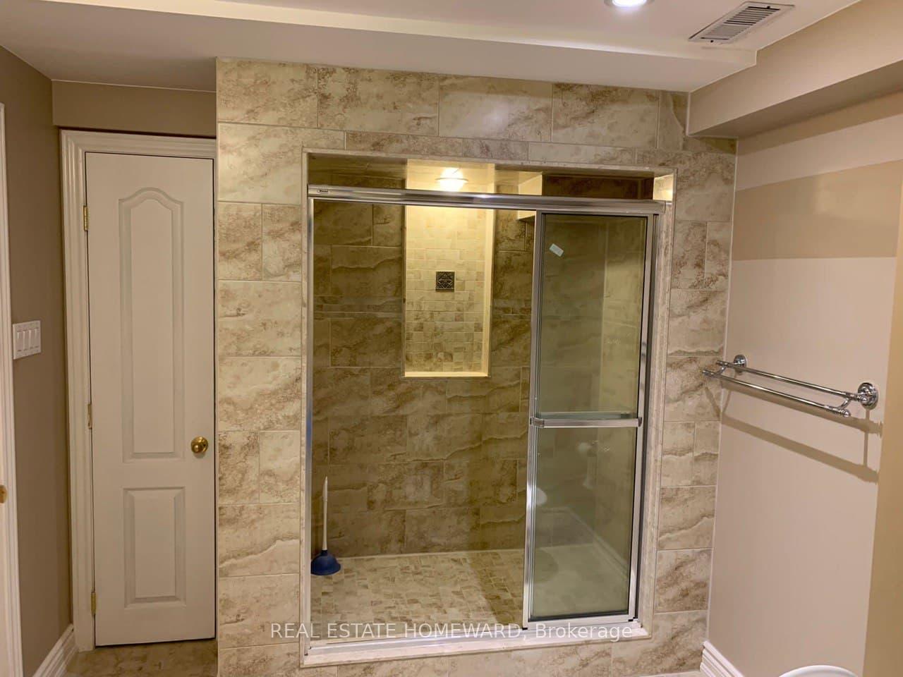 Photo 6 of Unit Lower, 669 Foxcroft Boulevard, Newmarket, Stonehaven-Wyndham — HOMEH