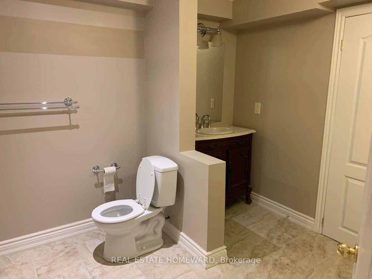 Photo 10 of Unit Lower, 669 Foxcroft Boulevard, Newmarket, Stonehaven-Wyndham — HOMEH